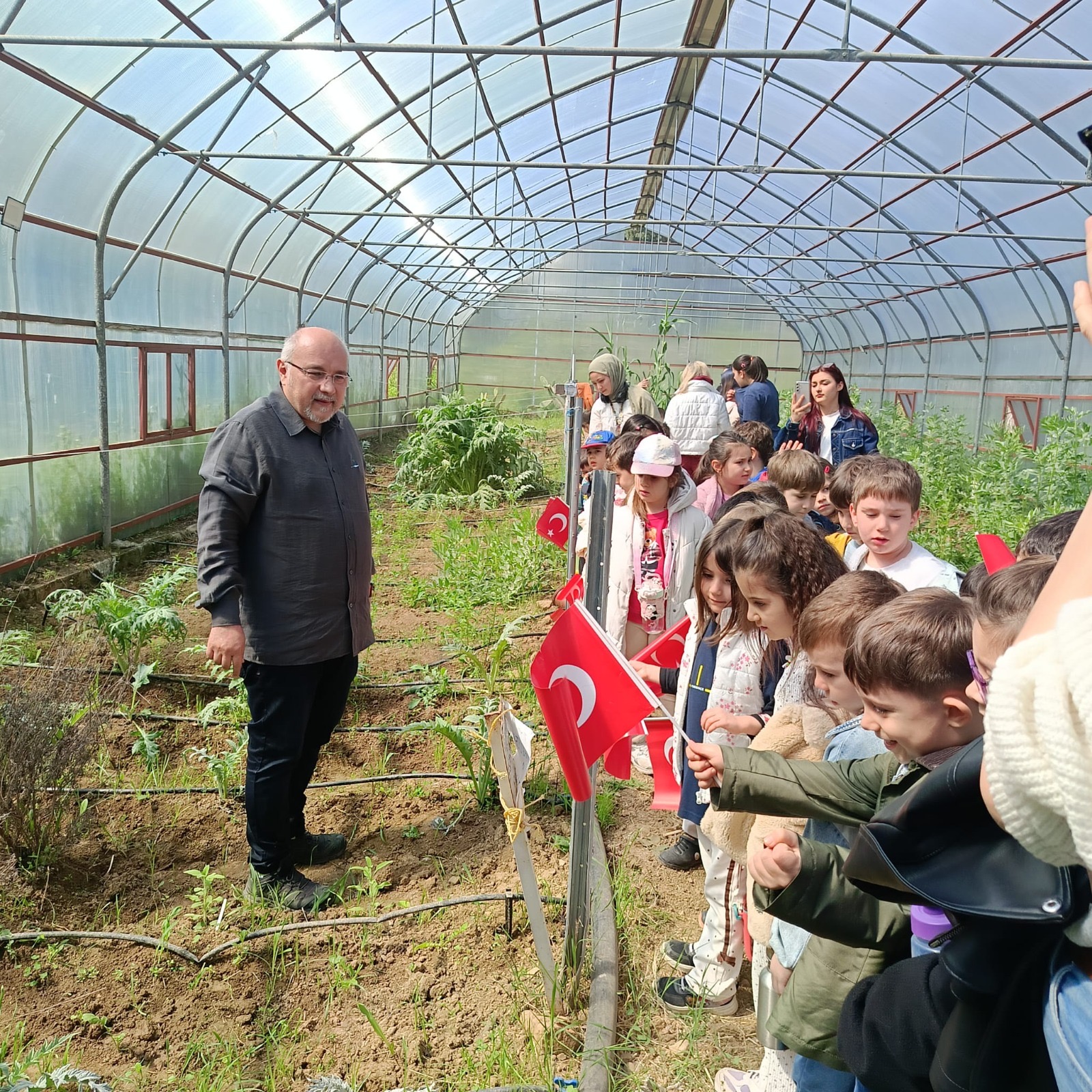  e09f8b78-c43f-4a14-afe1-c6912e8afd70